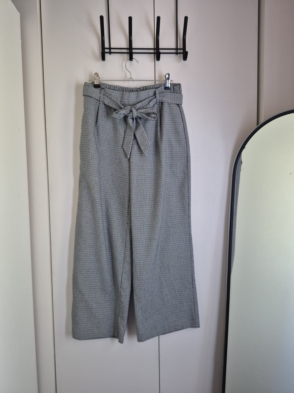 Zara Black & White Checked High-Waist Tie-Belt Wide Leg Pants